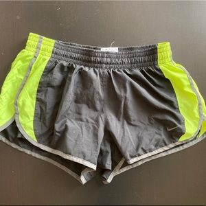 🏃‍♀️2 for $50 - Nike Dry-Fit